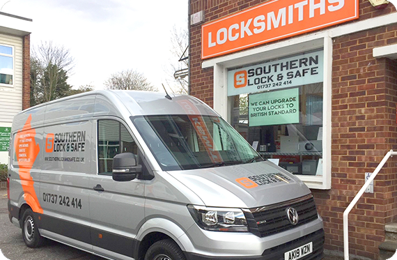 locksmith-Redhill-1